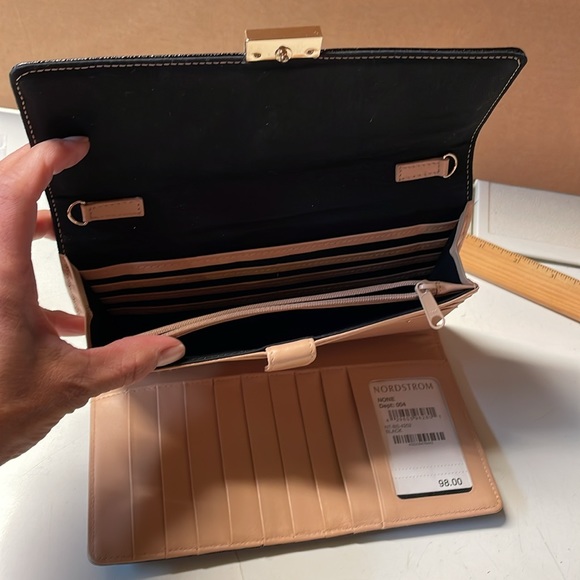 Clutch/wallet - Picture 9 of 16